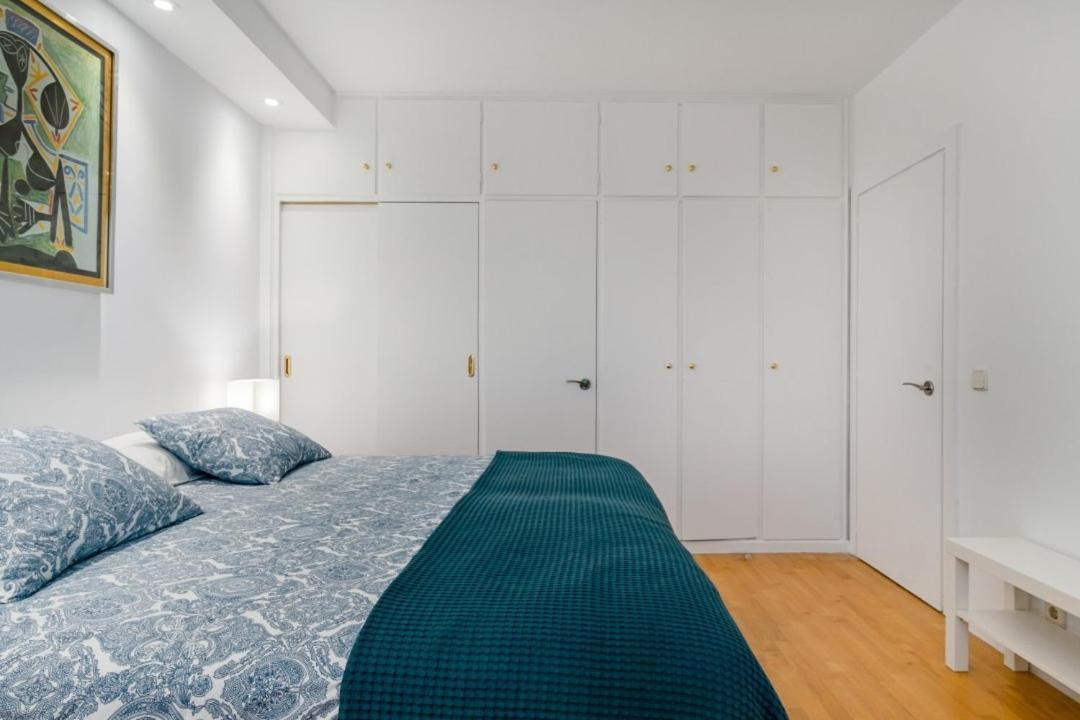 Urbantec Realty - Plaza De Colon Daire Madrid Dış mekan fotoğraf