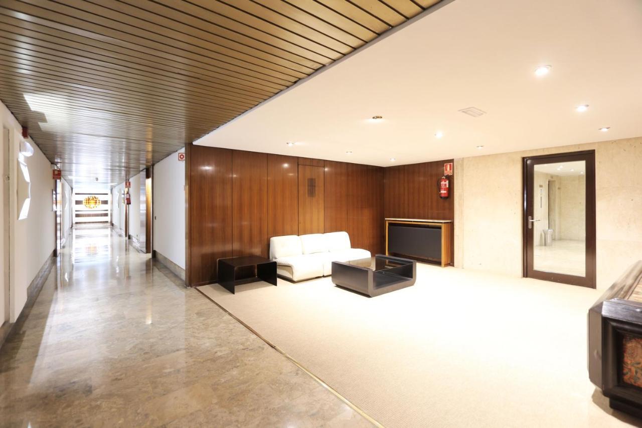 Urbantec Realty - Plaza De Colon Daire Madrid Dış mekan fotoğraf